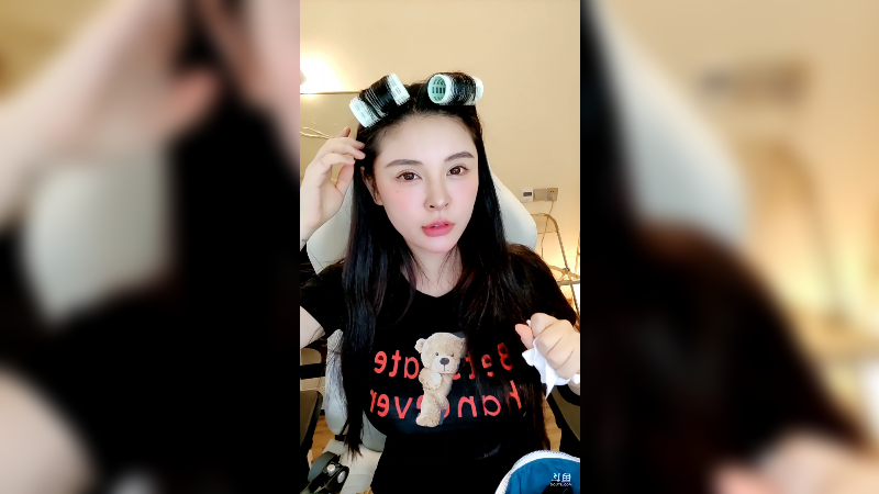【颜值】RoseRose肉丝的精彩时刻 20220217 09点场