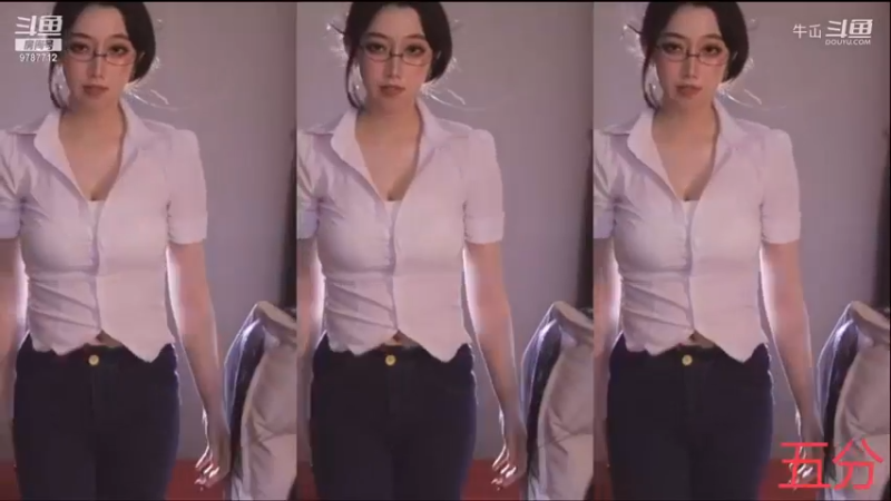 0001.斗鱼视频-斗鱼-o阿水水o_2022-01-25-2259_01-25-2328_祝大家小年快乐 9787712_0002-斗鱼视频[超清版]