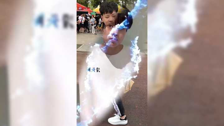 林蒙：我什么都不说