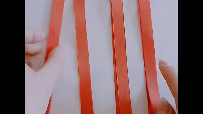 教你用纸折小花