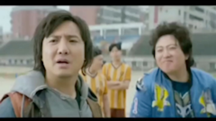对视频里面的队友感到非常抱歉，哈哈哈哈哈哈，看起来很厉害，其实昨天就没赢过