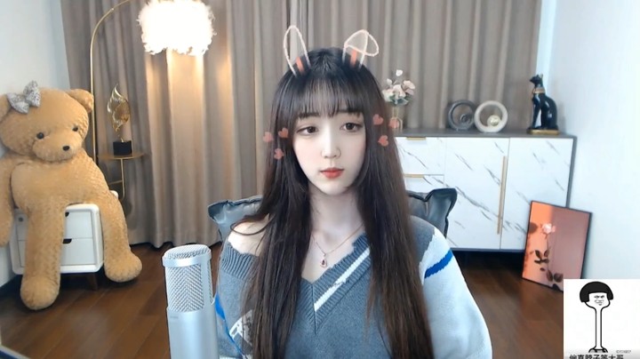 美女主播兔兔今天发型卡哇伊啊