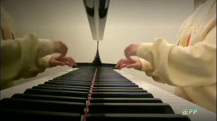 钢琴弹奏《晴天》周杰伦