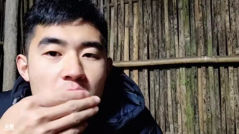【2022-02-19 20点场】川味箩卜：《荒野厨神》之红烧猪蹄