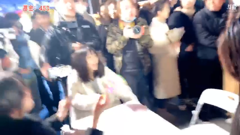 【2022-02-14 22点场】百变姑姑肖淑洁：长沙，摆摊之王2
