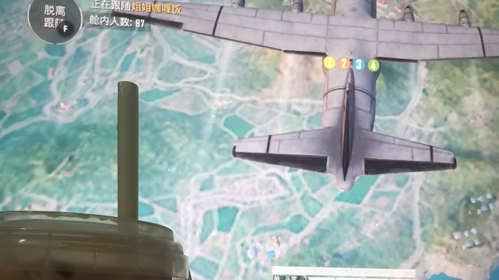 安安静静地等舔包