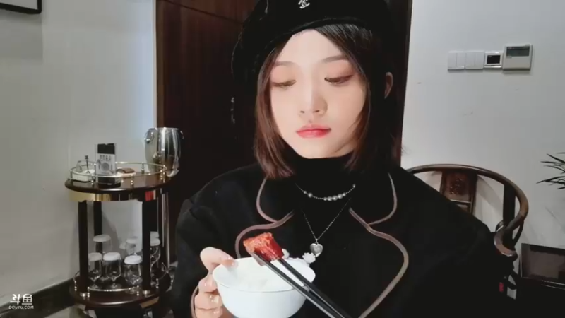 【2022-02-22 20点场】胡嘉一：户外边走边唱