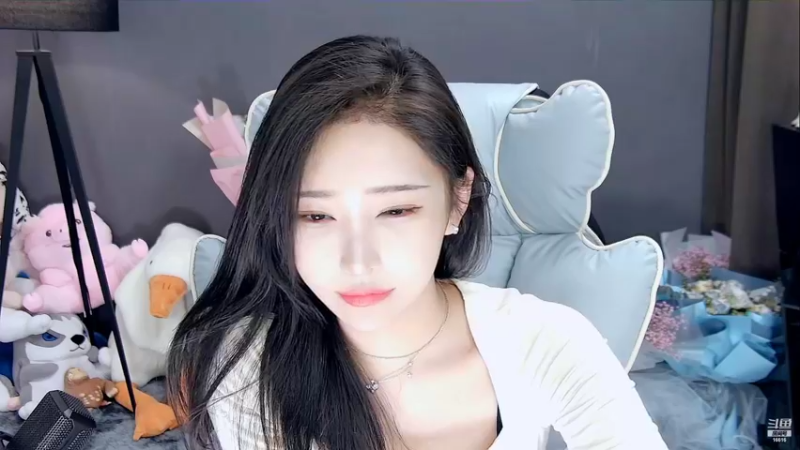 【2022-02-22 01点场】VIVI小小酥：满血复活 晚上好