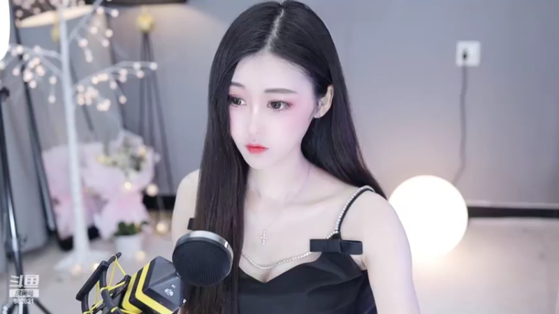 【2022-02-24 14点场】苏小懒38D：人生繁满及时小懒