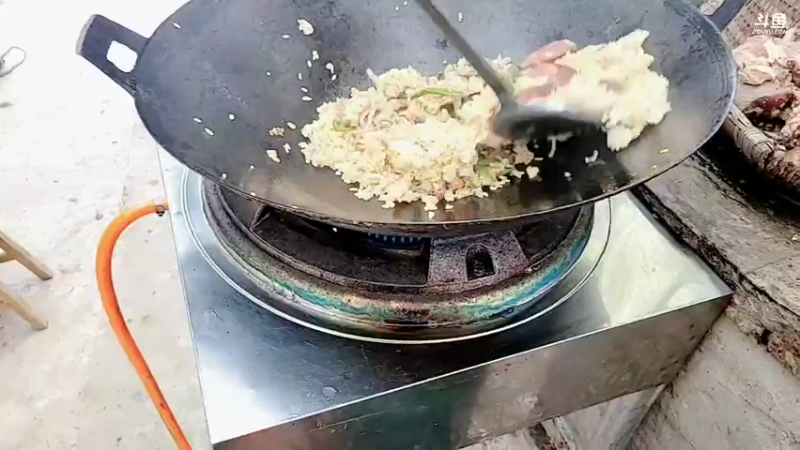 【2022-02-25 13点场】川味箩卜：新的一天冲冲冲 757122