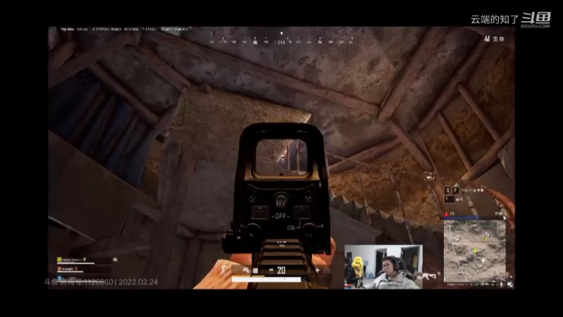 余小C这波吃鸡是想笑死我吗？哈哈哈哈哈哈哈哈哈哈哈哈哈哈