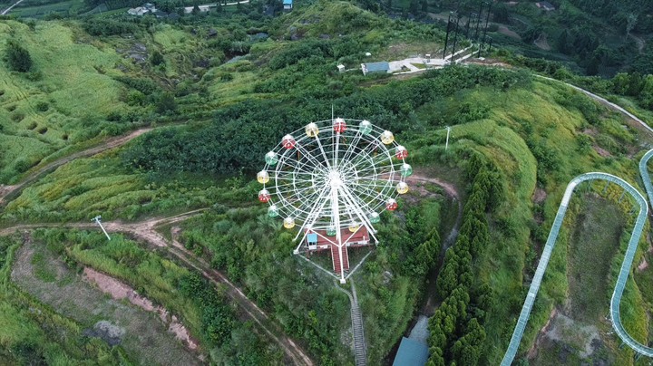 四川省南充市红豆村爱情公园航拍