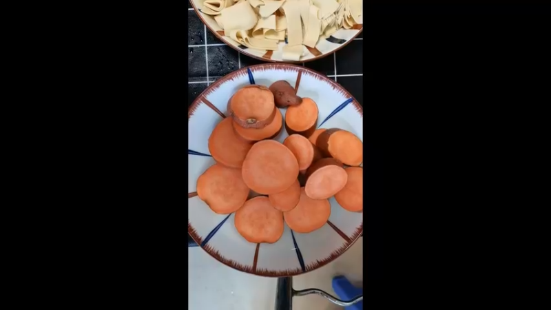 自制番茄火锅