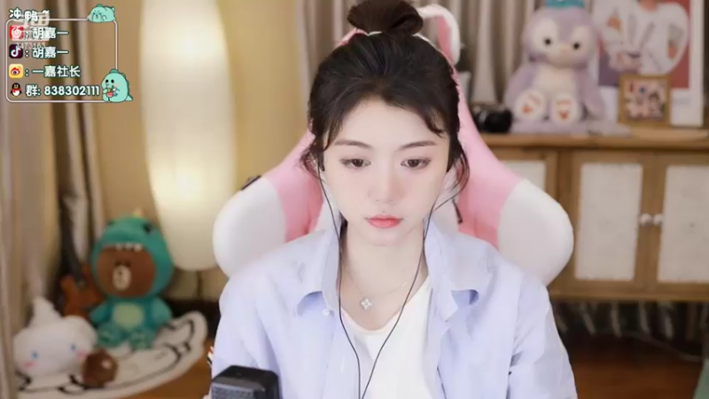 【2022-02-28 19点场】胡嘉一：我没有脸很大 我只是头大