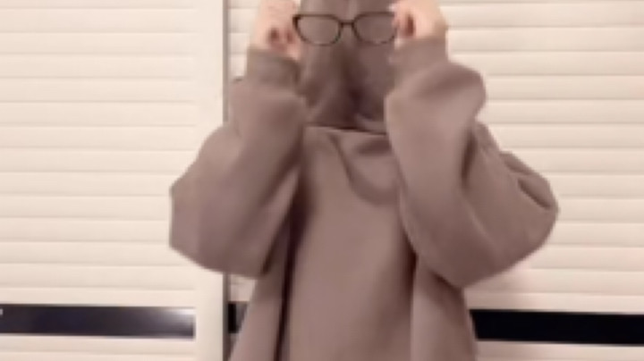 我看谁敢说姐是搞笑女[鲨鱼娘哼]