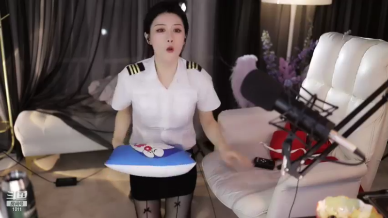 【2022-02-28 22点场】青台miss：1011 做人呐 最重要的就是开心