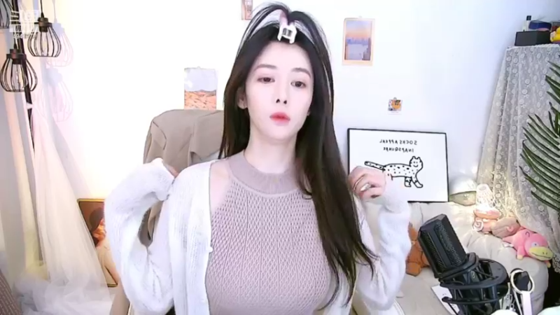 【2022-03-03 16点场】晒网的慧儿呀：就是一个小旺仔呀