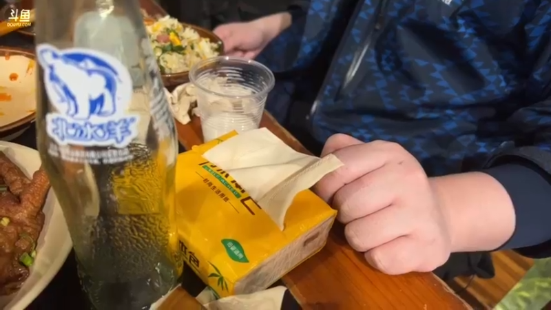 【2022-03-03 19点场】王师傅精益求精：人在重庆 明天回来播炉石