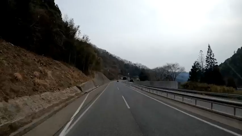 高速路上沿途风光欣赏