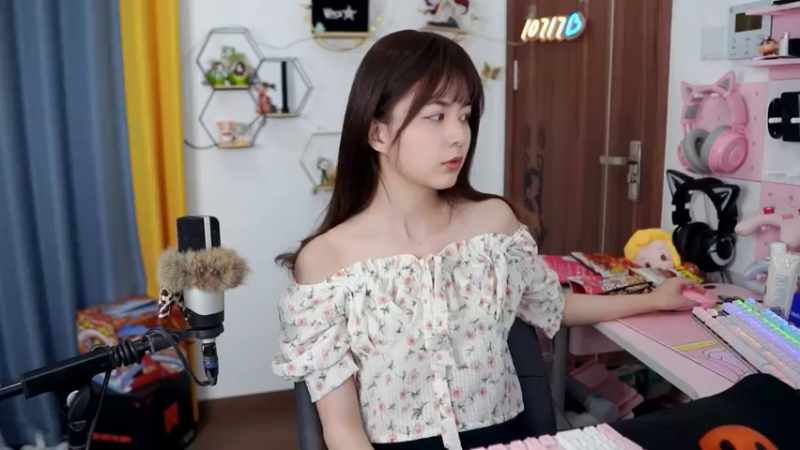 【2022-03-05 16点场】传情小小：在医院看病晚点播