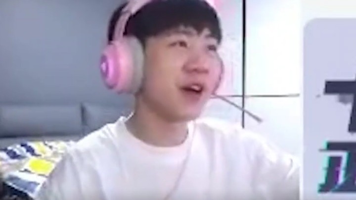 王纪超：一不小心到了峡谷第四，兄弟们别张扬