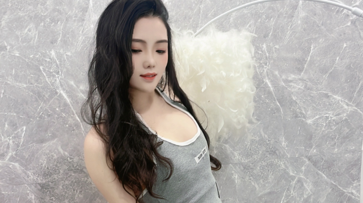 时间暴露了谎言，改变了距离，看清了人心。”