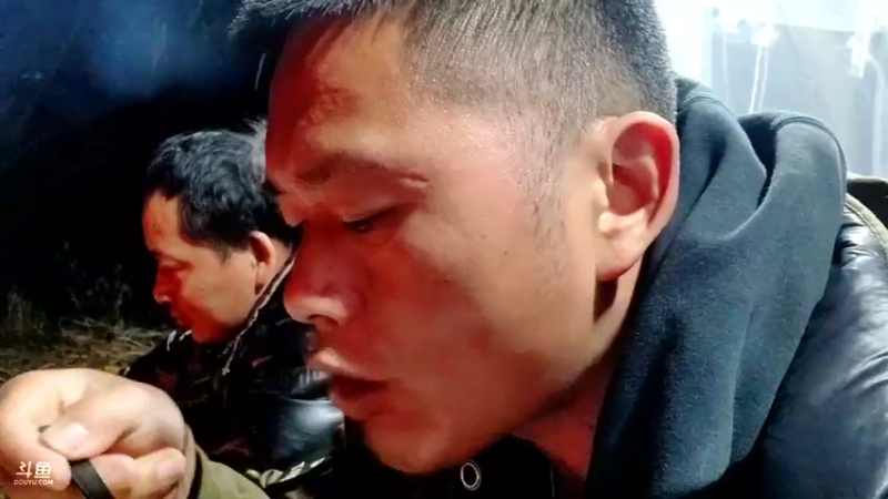 【2022-03-08 20点场】洪湖小肖：荒岛 盲盒 生活第一天 337852