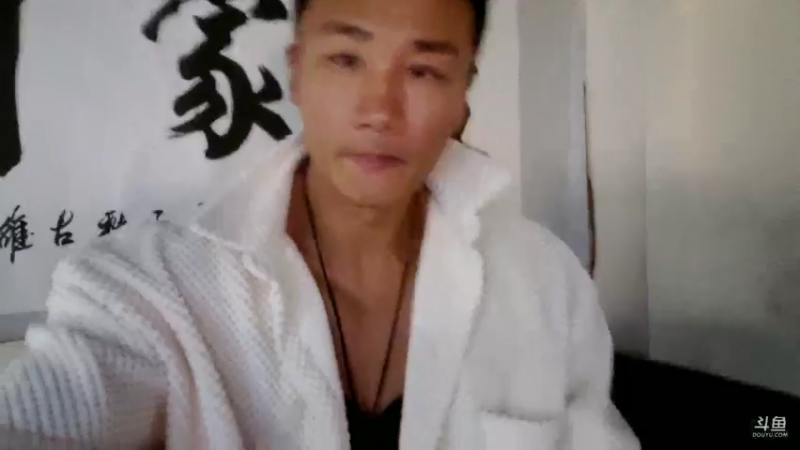 【2022-03-08 18点场】黑人毅：这是一个健身直播间