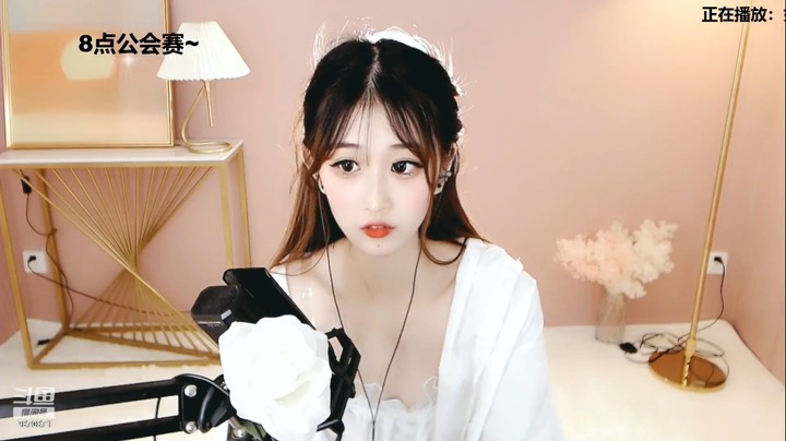 壳儿美女小姐姐好可爱啊，真好看