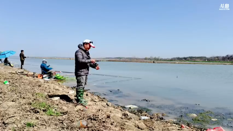 【2022-03-09 14点场】中华户外钓鱼：斧头湖野钓板鲫