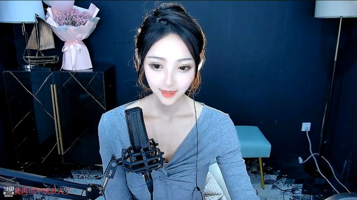 温情美女小姐姐真好看，可爱啊