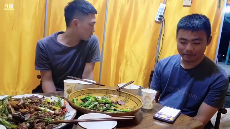 【2022-03-09 21点场】川味箩卜：今晚吃个可爱的兔兔~