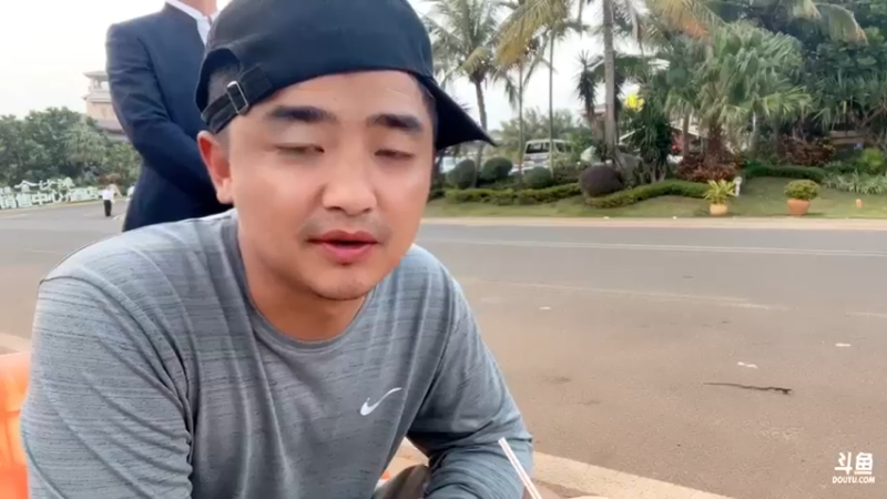 【2022-03-11 18点场】主播阿郎：环海南岛骑行day4