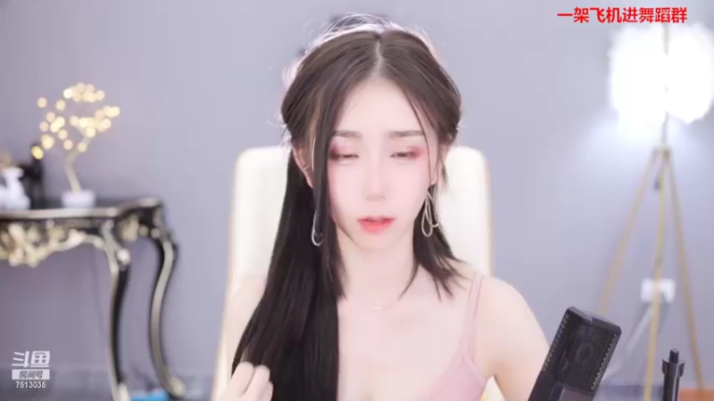 【2022-03-11 10点场】熊小怡呀：武汉新人舞蹈小姐姐 开播第一天