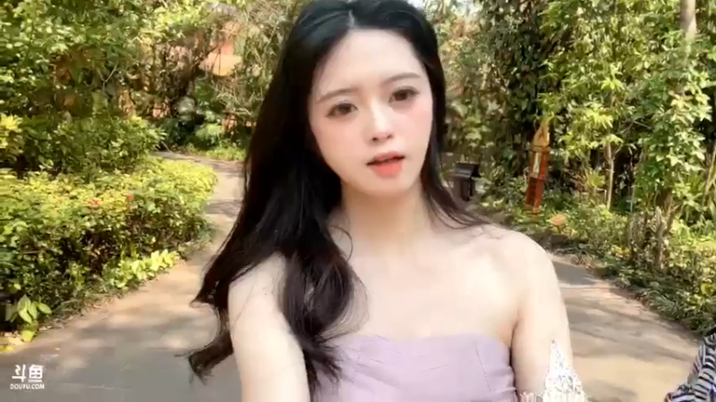 【2022-03-11 14点场】douyu小漠：祖安五虎骚套路！终极一拖四