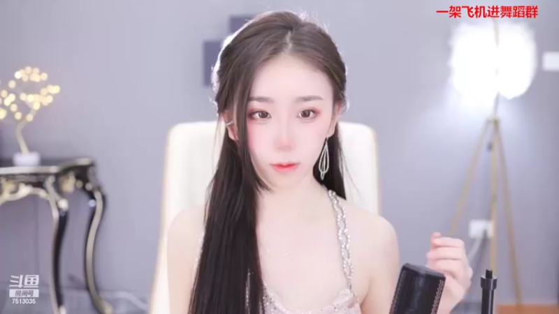 【2022-03-13 20点场】熊小怡呀：武汉新人舞蹈小姐姐 开播第一天