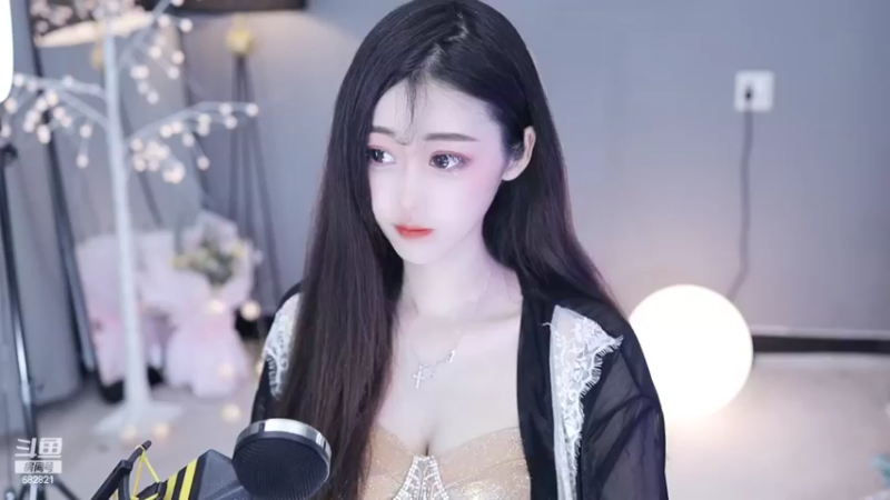 【2022-03-13 14点场】苏小懒38D：呆萌懒妹无敌射手嘎嘎乱杀