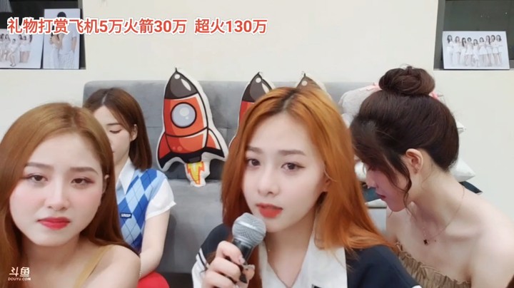 美女小姐姐演唱流行歌曲真好听，大海可爱啊