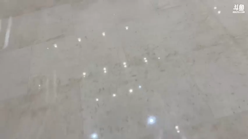 【2022-03-12 20点场】别问问就黑皮：到长沙了 电脑没有到 播户外！