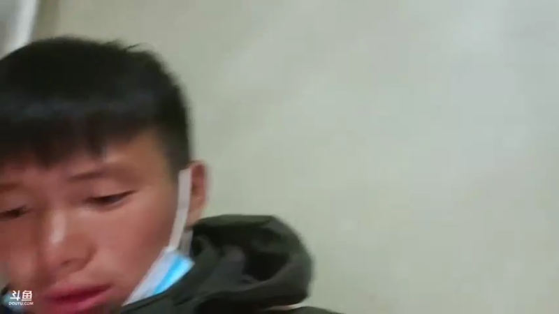 【2022-03-14 22点场】叶子户外：脚受伤了，休整一下。