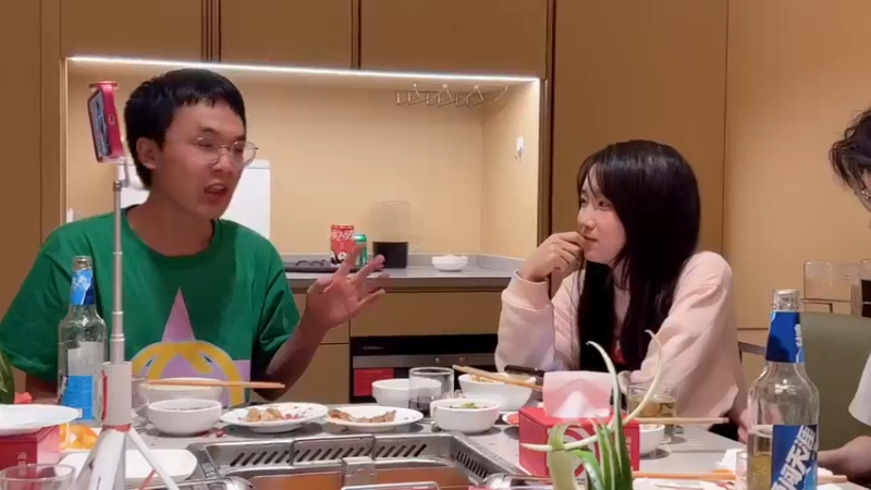 【2022-03-16 02点场】南波儿大魔王丶：刚子生日户外吃饭