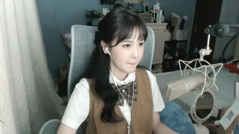 【2022-03-15 21点场】iu可可曾：想做橱窗里的洋娃娃~~