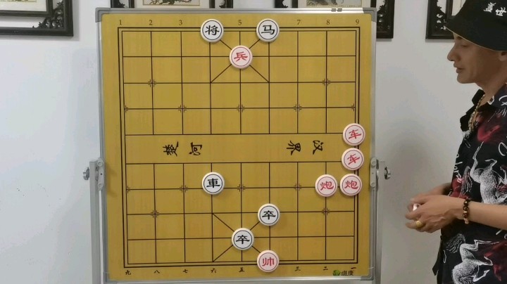 小姐姐摆下此局，瞬间直播间炸锅了