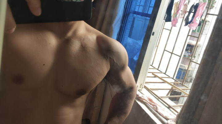 胸肌这样子改变了。