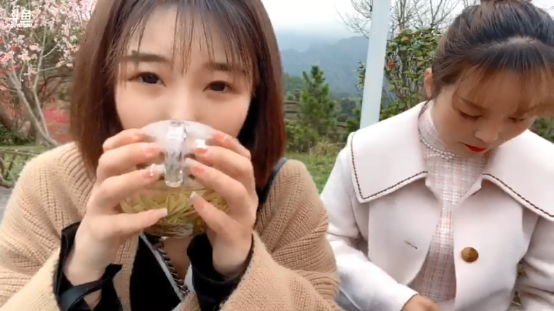 【户外】百变姑姑肖淑洁的精彩时刻 20220318 11点场