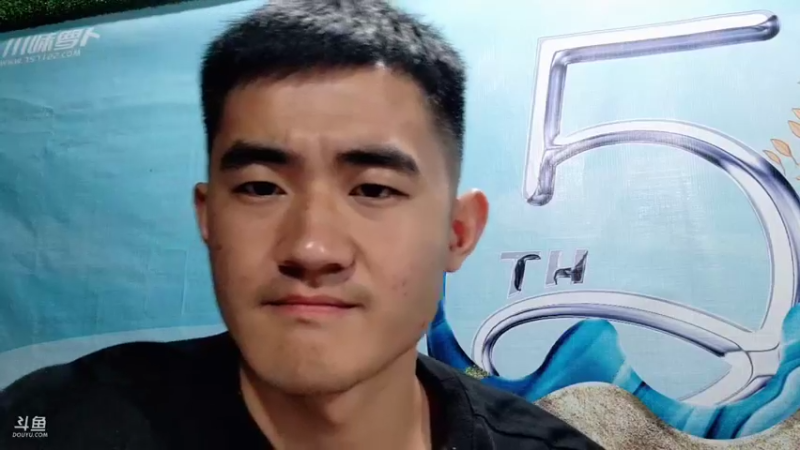 【2022-03-18 21点场】川味箩卜：【预告】明天上午11点《快递生存》