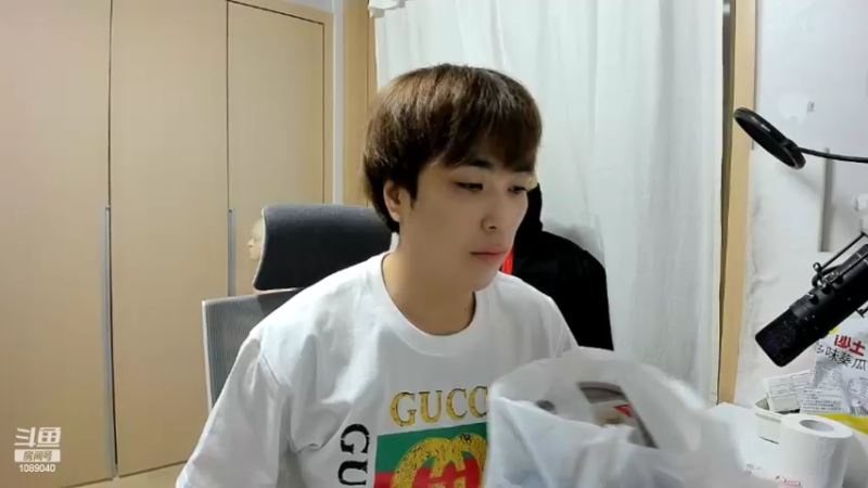 【2022-03-17 20点场】ow小青蛙：亚服4300的号被虐了