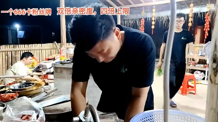 茵茵怪居然对思域哥动手动脚，思域哥急了啊