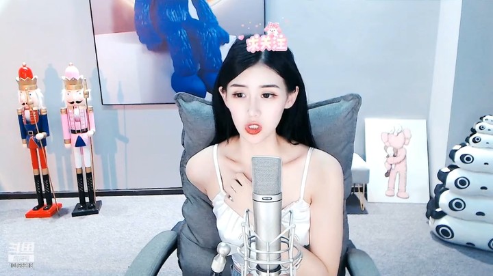 你的心上人黛C美女小姐姐一大早直播，今天好可爱啊