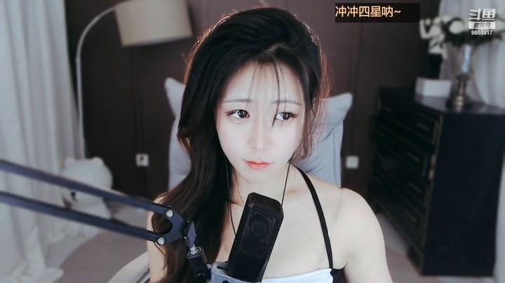 忧忧美女小姐姐真可爱